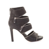 Latitude Femme Black leather zip front ankle boot