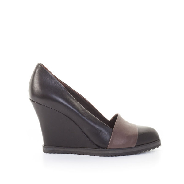 audley-black-wedge-court-shoe-16065