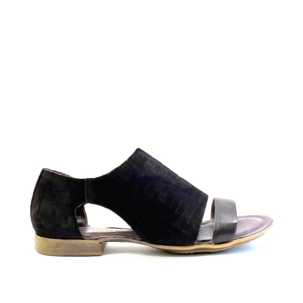 felmini-black-textured-leather-flat-sandal-shoe