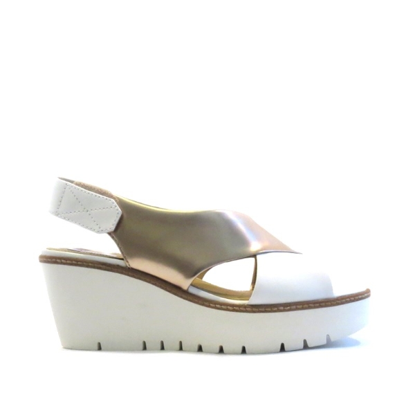 geox-domezia-white-and-rose-gold-wedge-platform-sandal