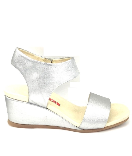 pedro-miralles-silver-leather-mid-wedge-sandals